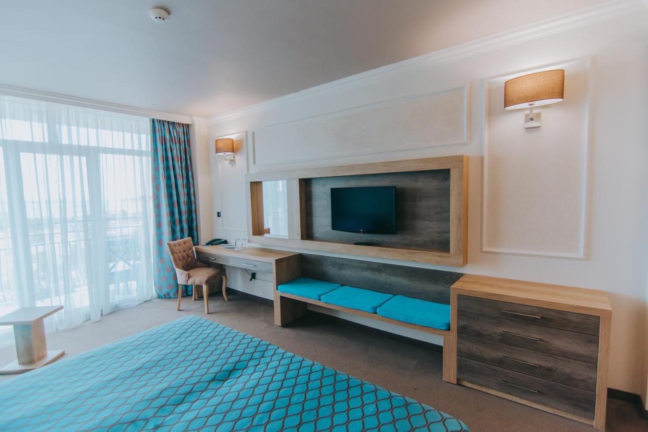 Tiara Beach Sluneční pobřeží Exteriér fotografie