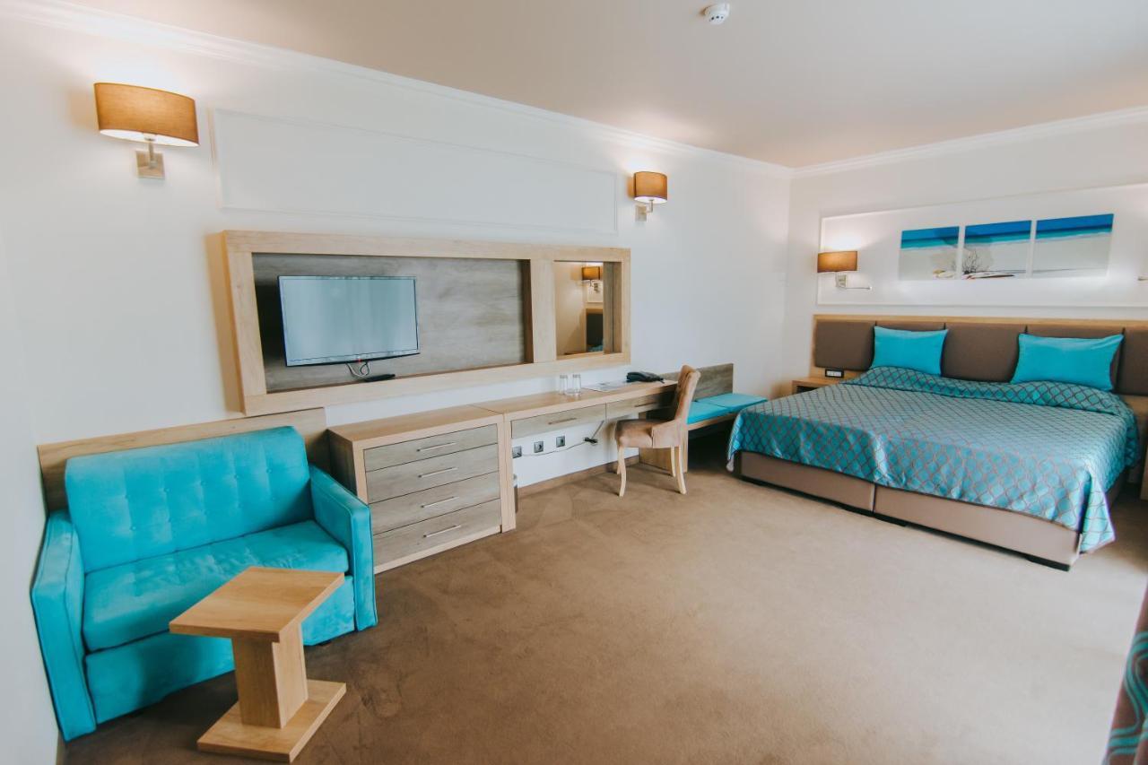 Tiara Beach Sluneční pobřeží Exteriér fotografie