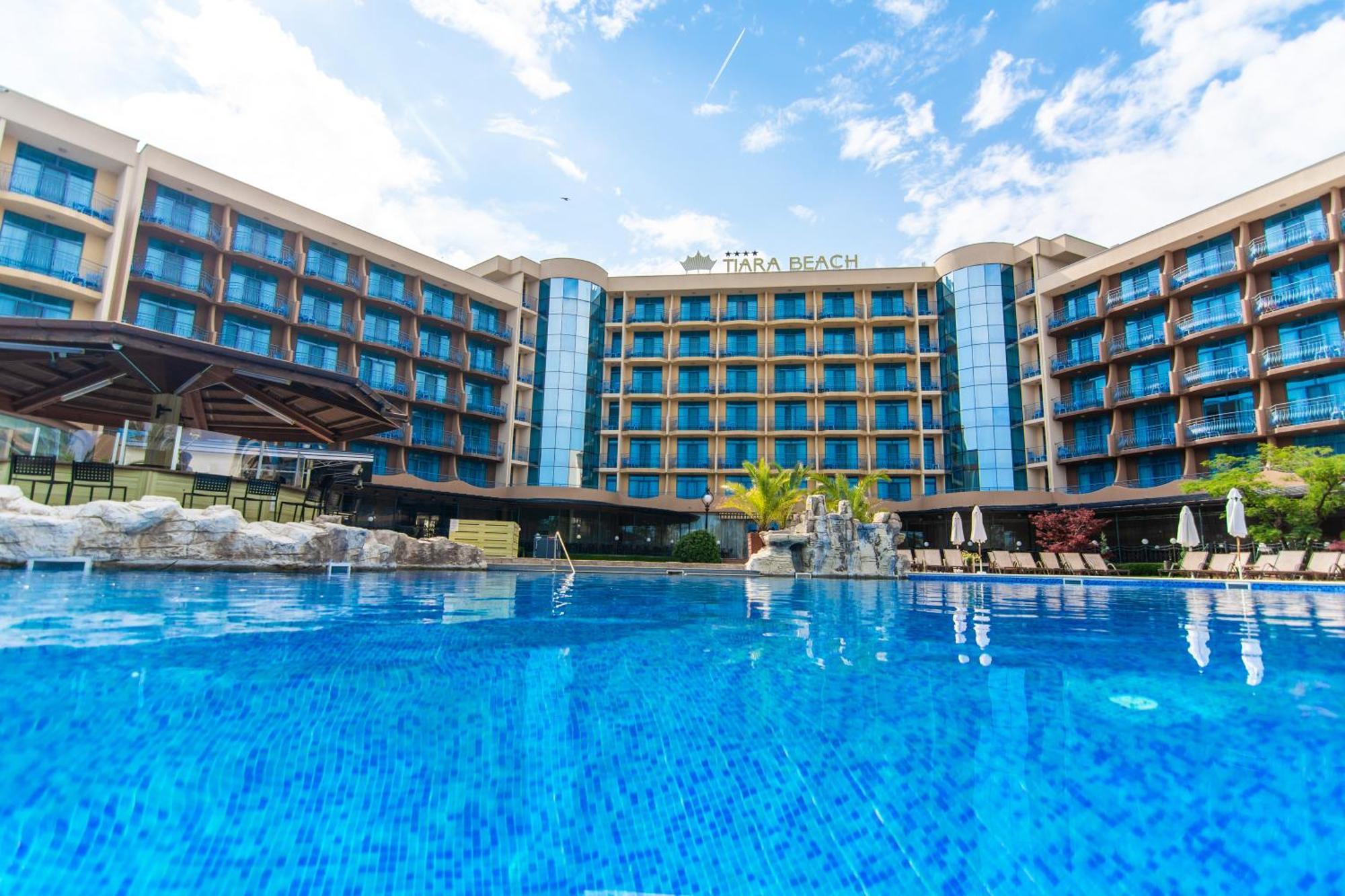 Tiara Beach Sluneční pobřeží Exteriér fotografie